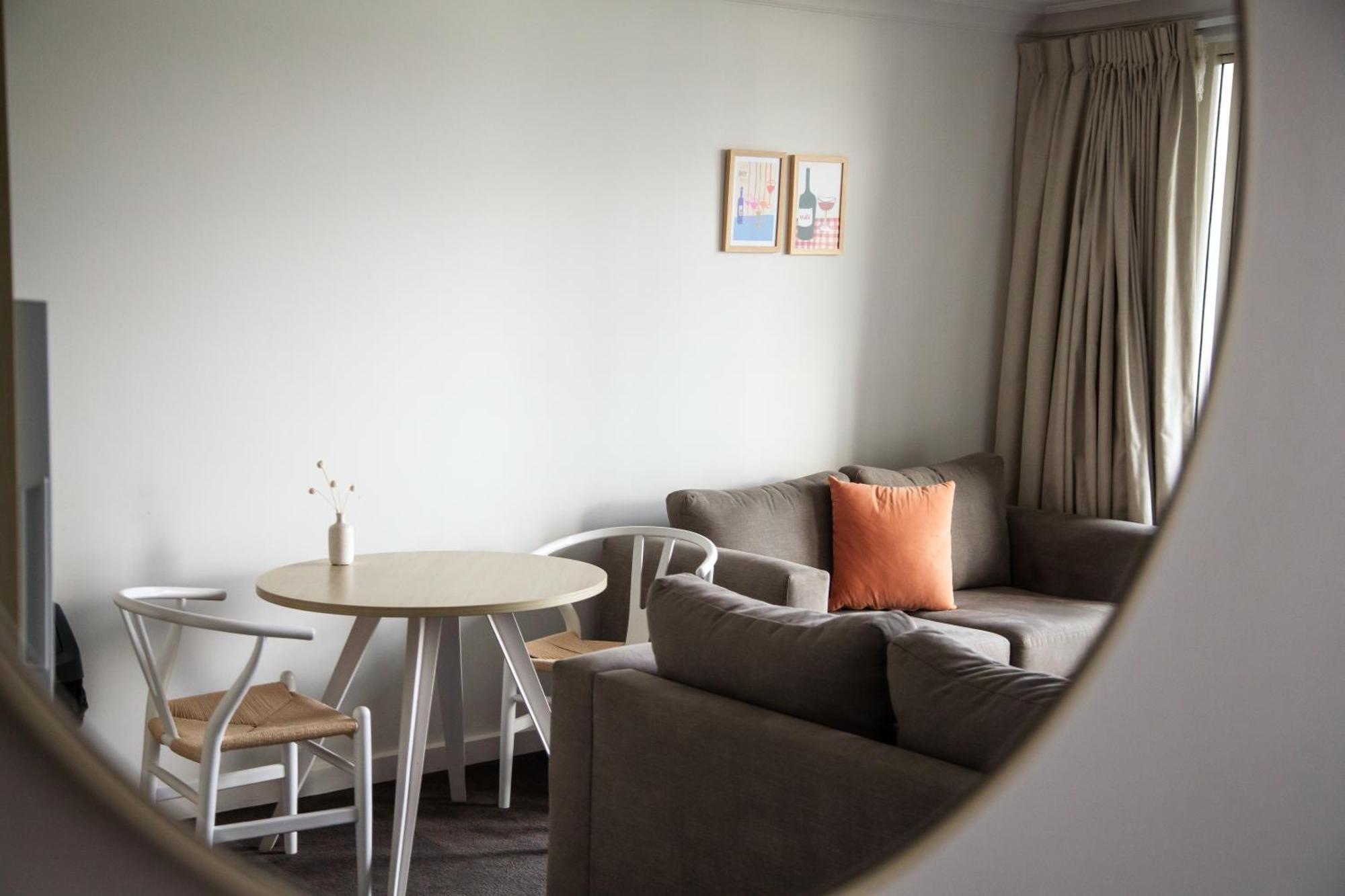 Nagambie Waterfront Motel Экстерьер фото